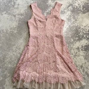 Trixxi V Neck Lace Pink Mini Dress Sleeveless Size Small Fit And Flare